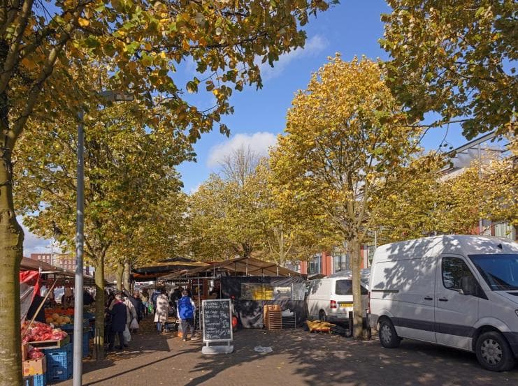 De markt op het Van Stamplein in betere tijden