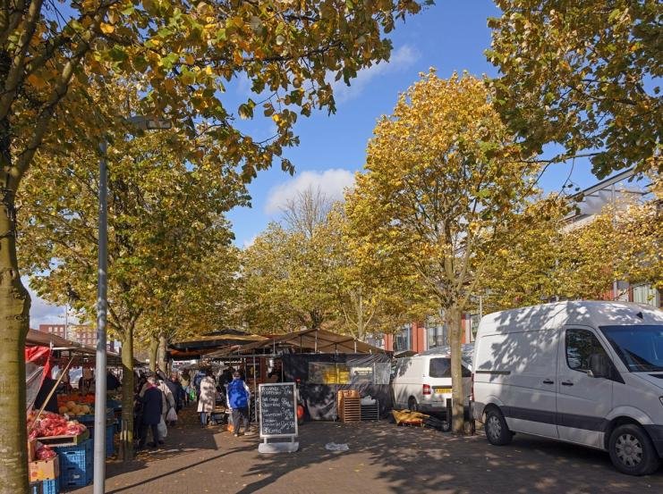 De markt op het Van Stamplein in betere tijden