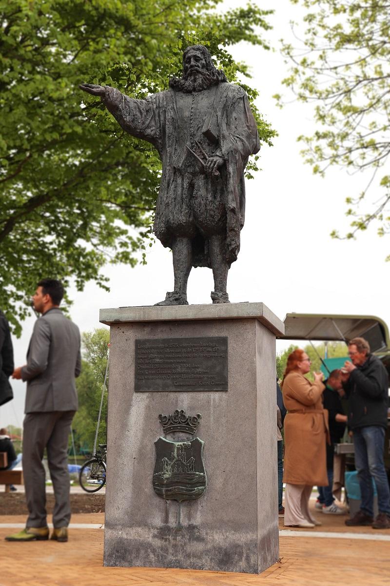 Het standbeeld van Jan Adriaanszoon Leeghwater