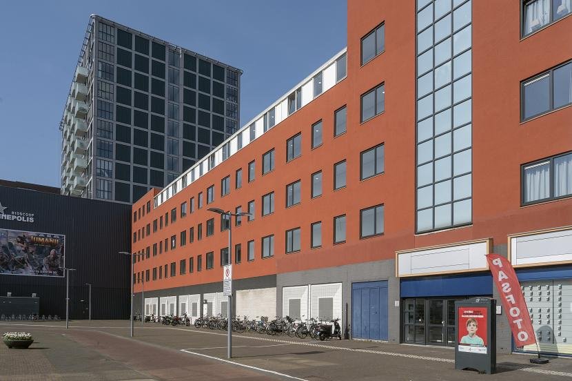 het gebouw de Meerlanden, hier voor komt het Voorzetgebouw.