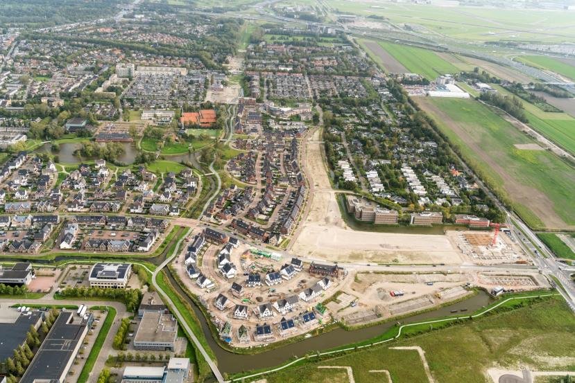 Luchtfoto Badhoevedorp met de Groene Singel