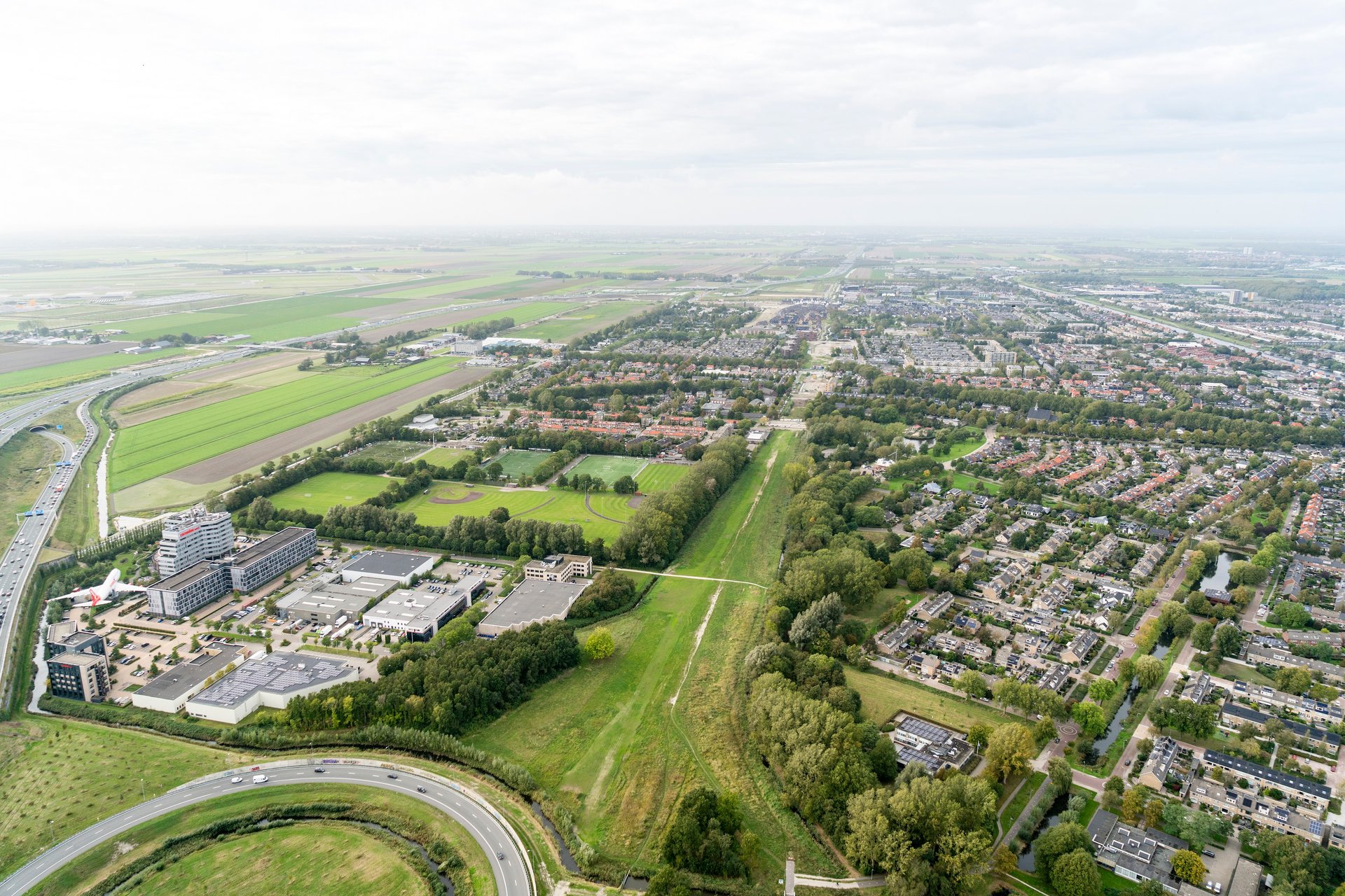 Luchtfoto Badhoevedorp