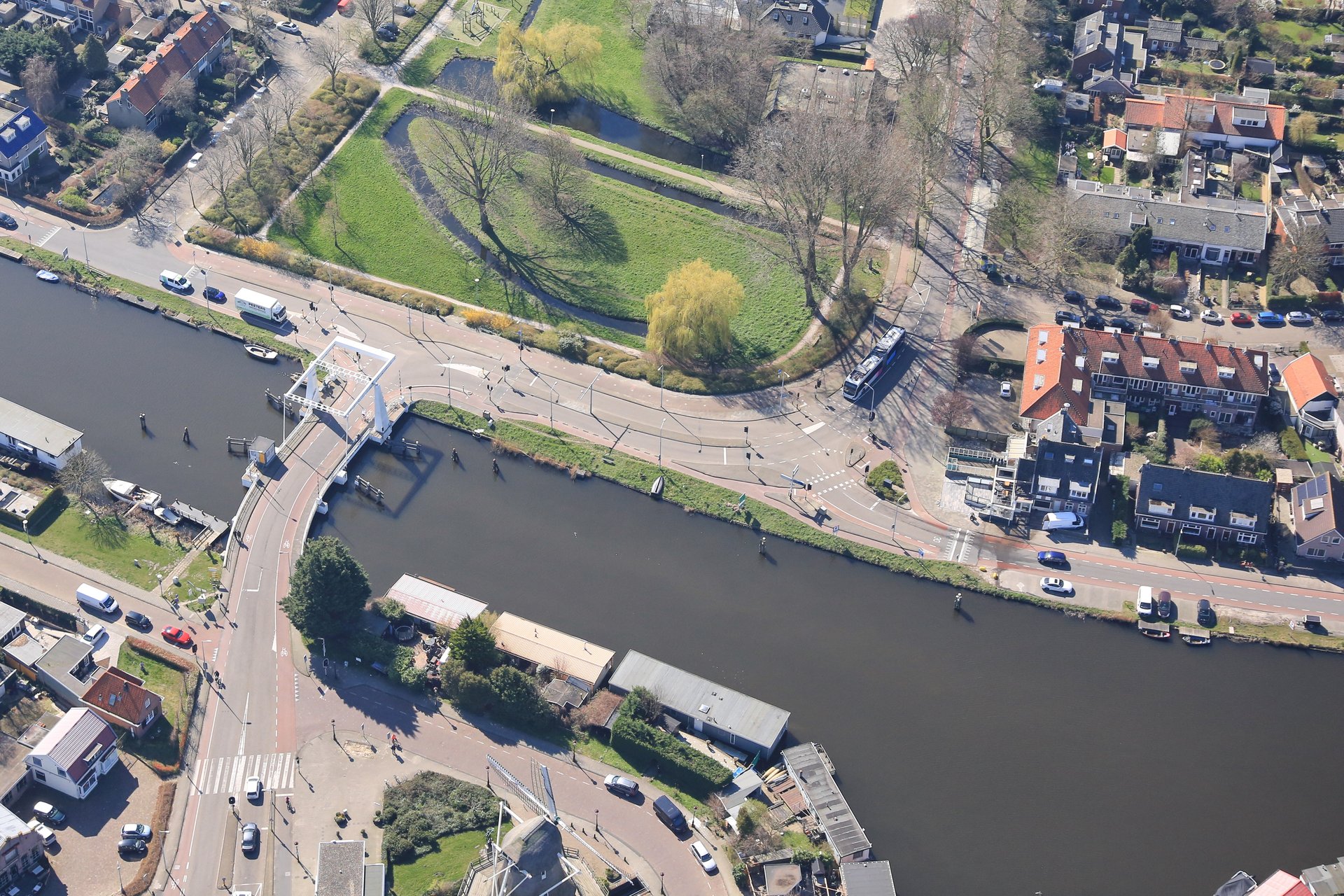 Luchtfoto Badhoevedorp Sloterbrug