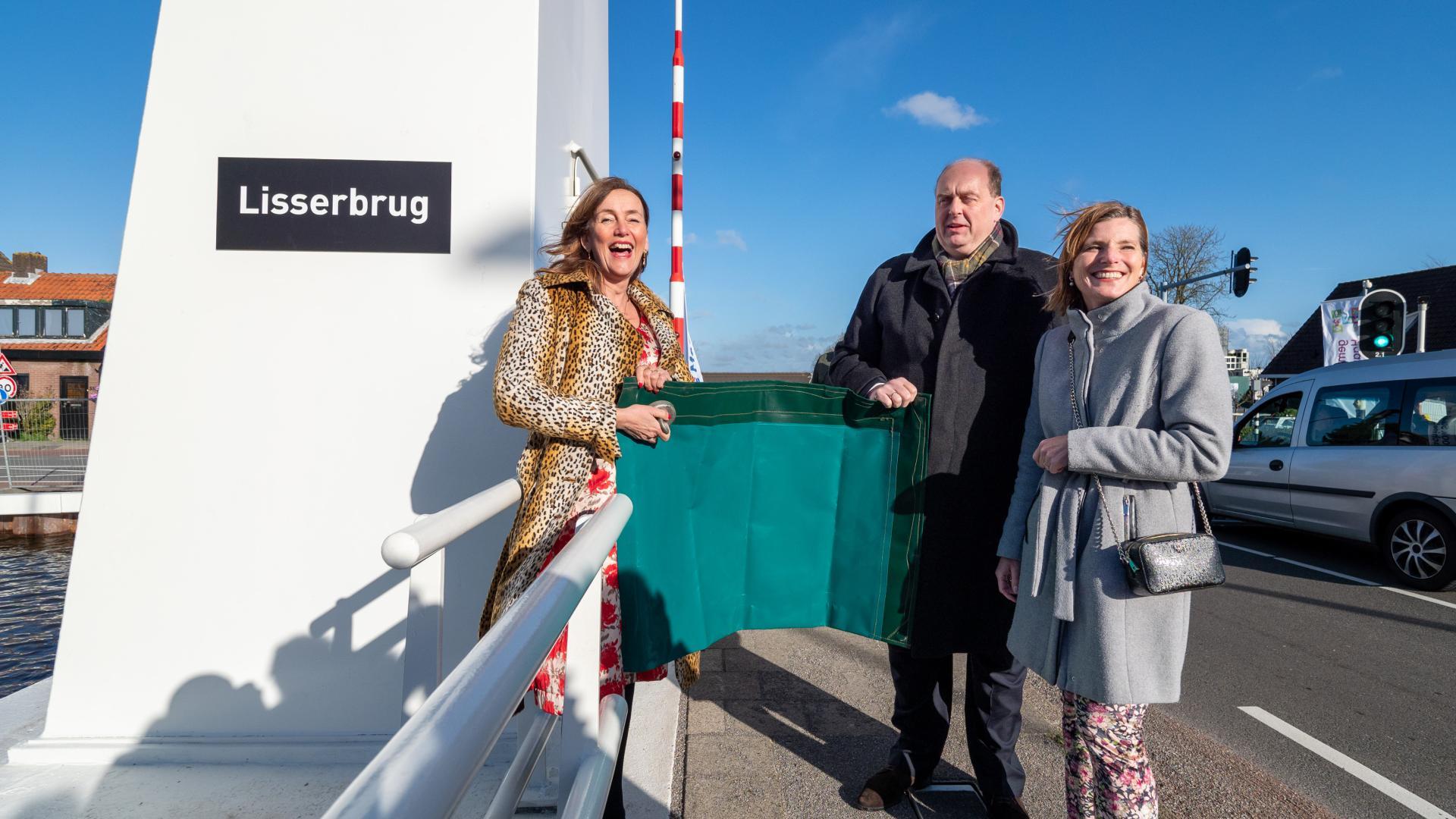 Op vrijdag 24 maart was de officiële heropening van de Lisserbrug