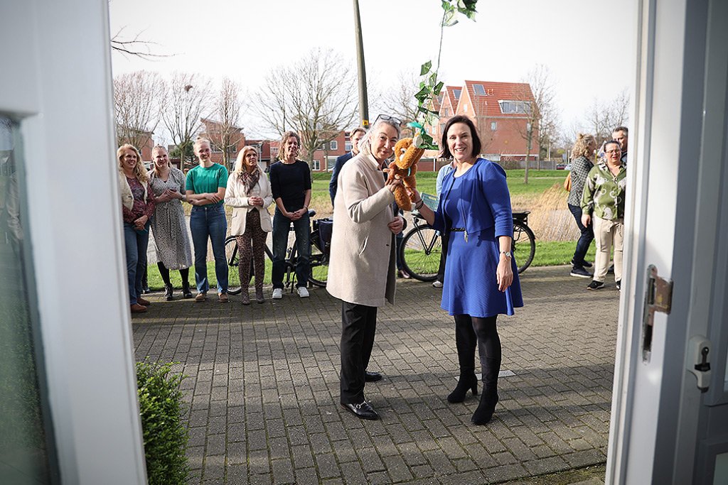 De vernieuwde locatie GGD Kennemerland Jeugdgezondheidszorg in Nieuw-Vennep geopend.