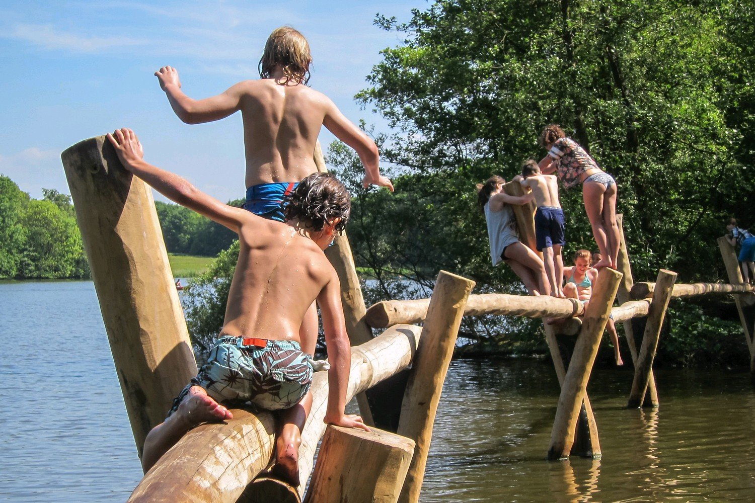 Spelende kinderen in PARK21