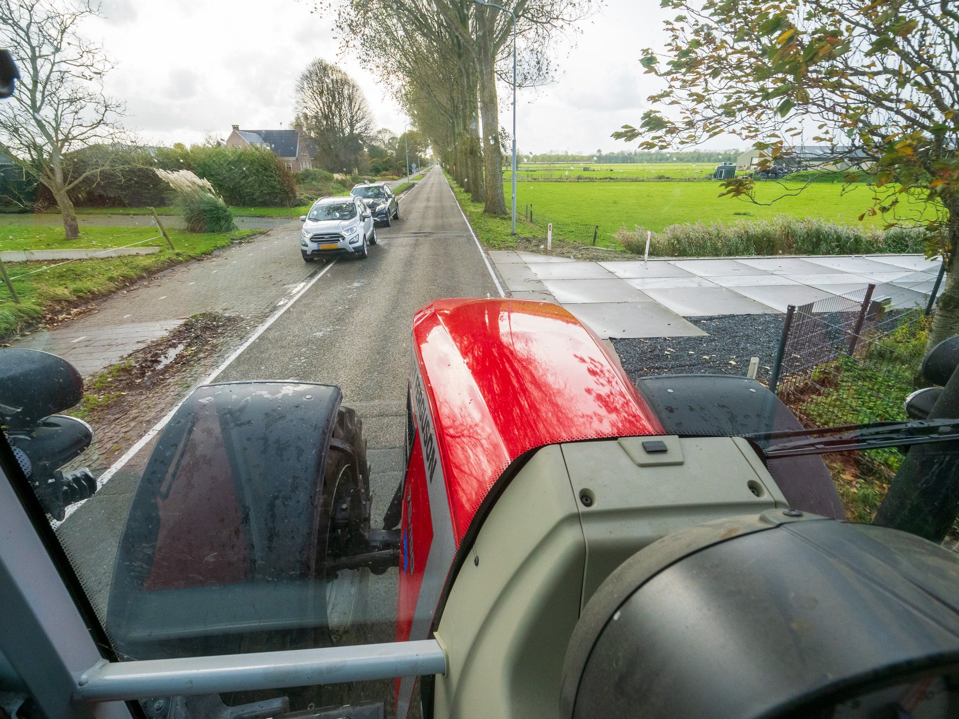 Trekker op de IJweg in Hoofddorp.