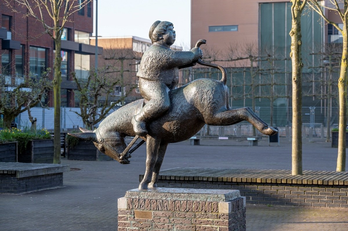 Het beeld van Dik Trom